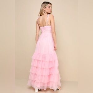 New with tags Lulu’s pink tulle dress